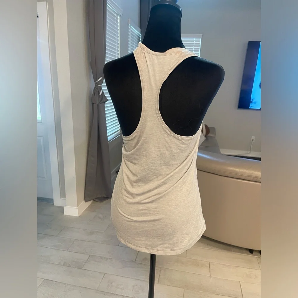 Vuori Racerback Athletic Tank Top S - Picture 3 of 4